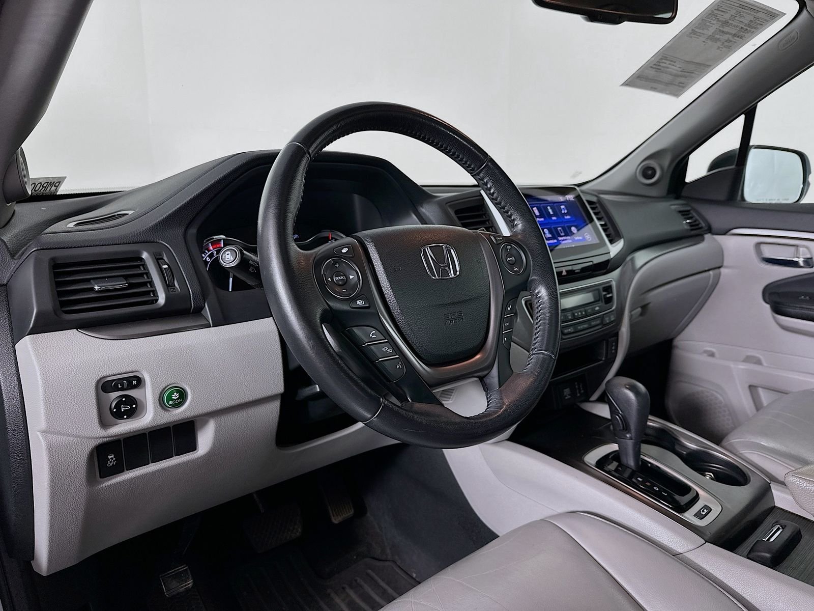 Used 2017 Lunar Silver Metallic Honda EX-L image 9