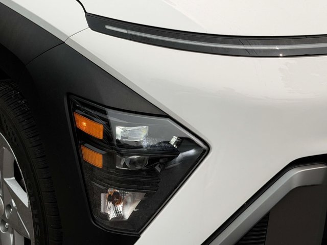 2024 Hyundai Kona SE - Photo 9