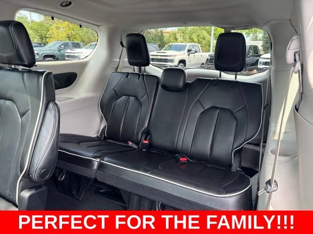 Used 2023 Brilliant Black Chrysler Limited image 15