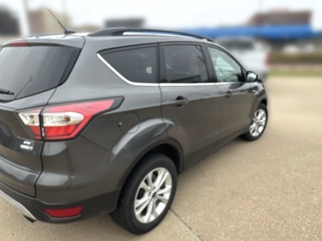 Used 2017 Silver Ford SE image 4