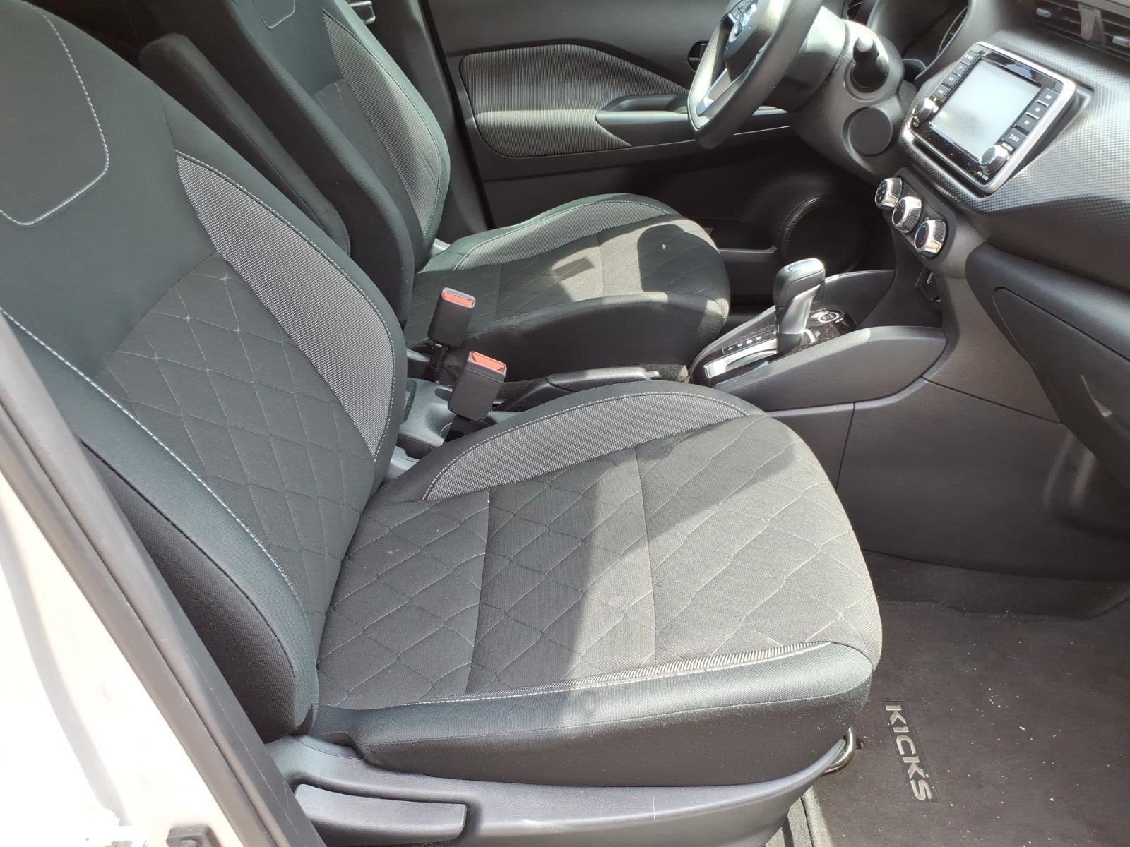 Used 2020 Brilliant Silver Metallic Nissan S image 19