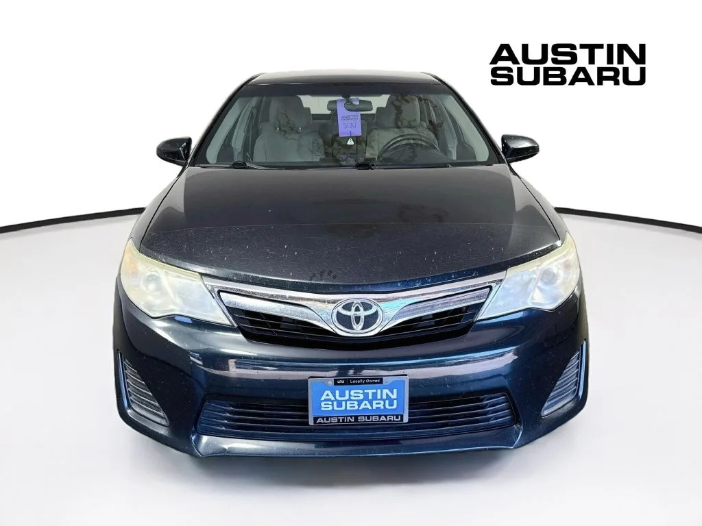 Used 2013 Gray Toyota LE image 2