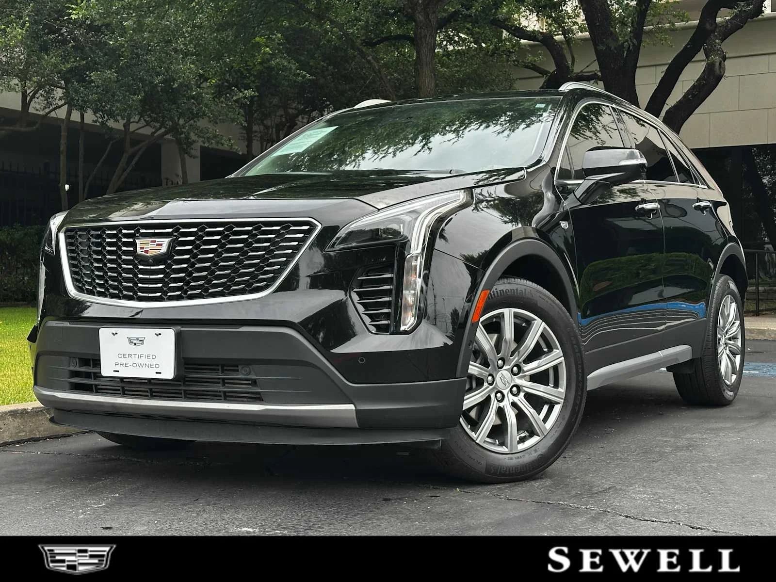 2022 Cadillac XT4 Premium Luxury's photo
