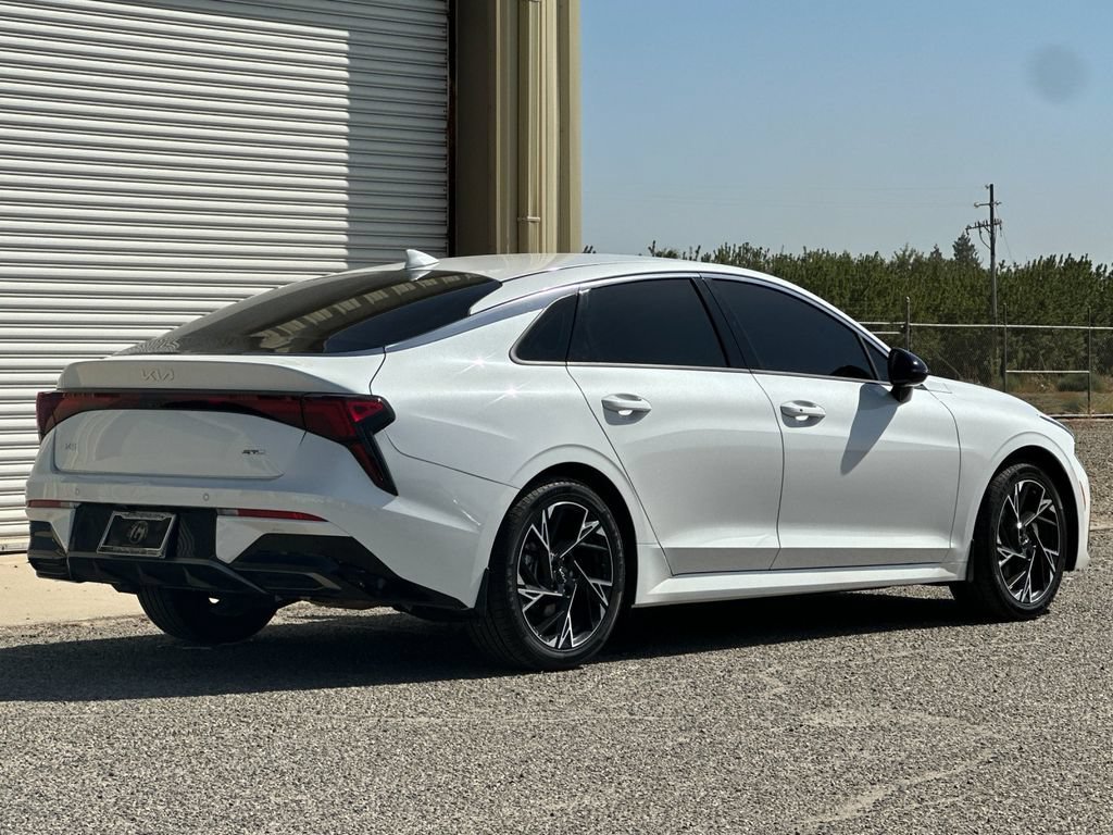 2025 Kia K5 GT-Line - Photo 4