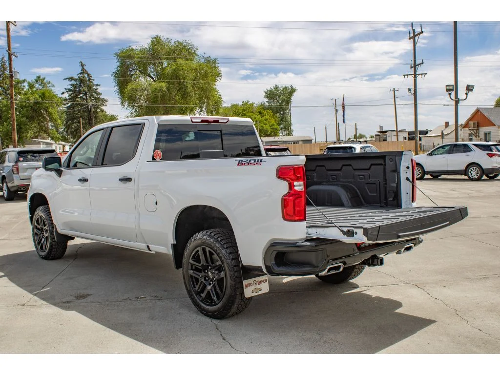 New 2026 Summit White Chevrolet LT Trail Boss image 13