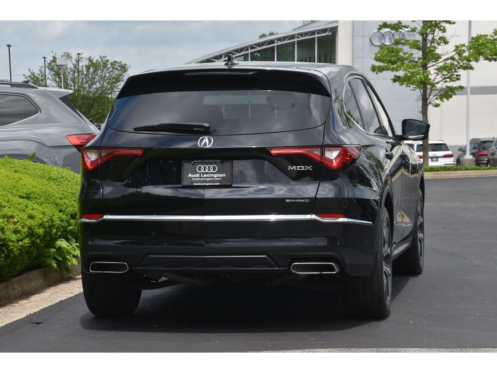 Used 2022 Majestic Black Pearl Acura w/Technology Package image 5