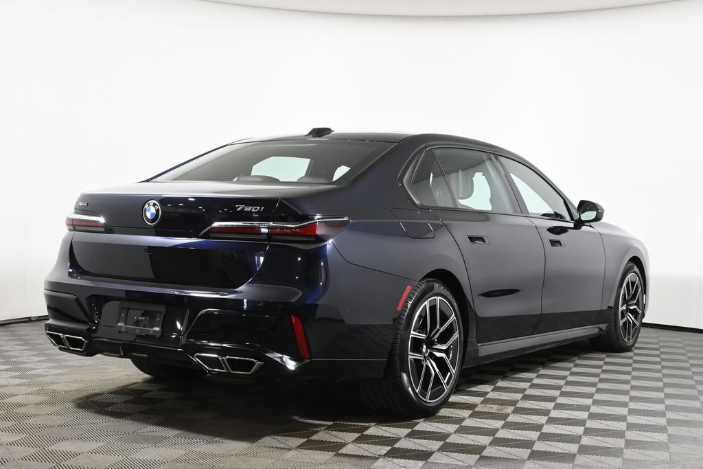 Used 2024 Black BMW 760i xDrive image 7