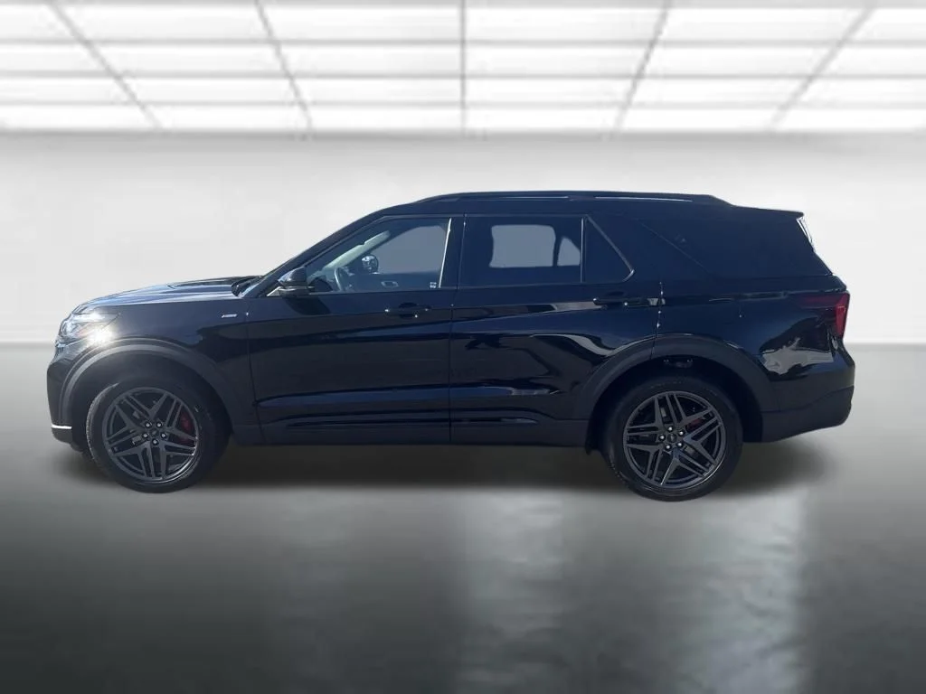 Used 2025 Black Ford ST-Line image 10
