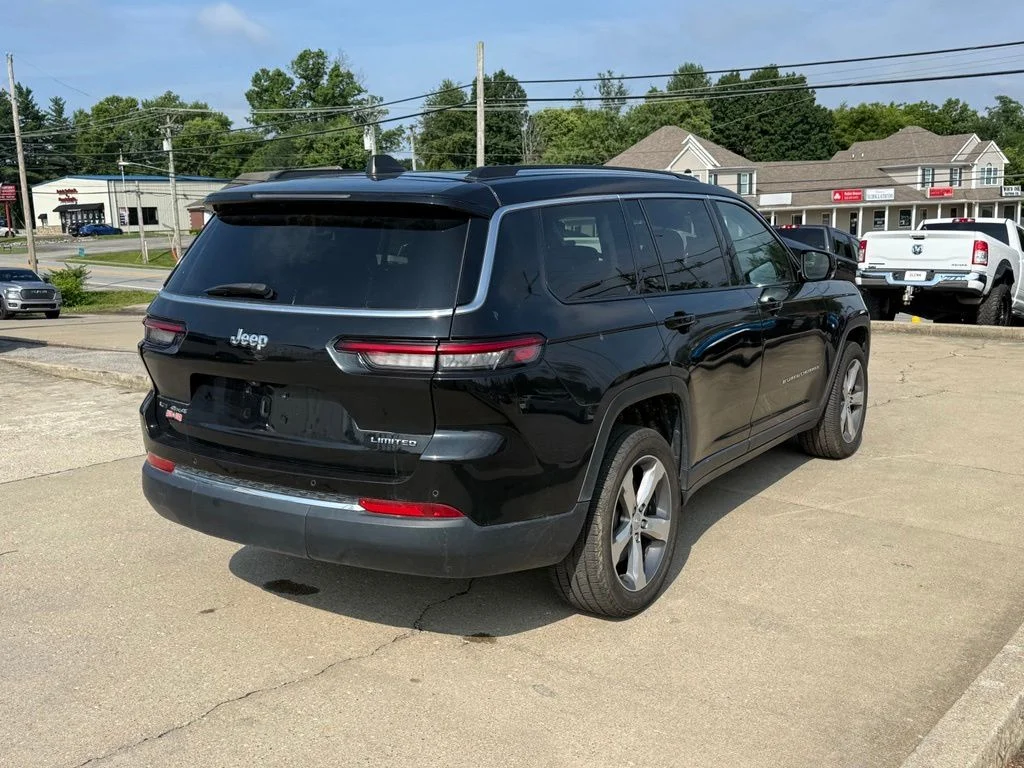 Used 2022 Black Jeep Limited image 6