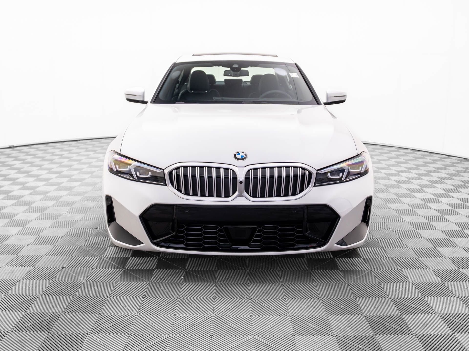 New 2026 Mineral White Metallic BMW 330i xDrive image 9