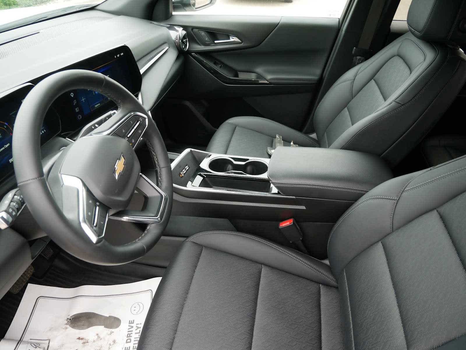 Used 2025 Summit White Chevrolet AWD LT image 7