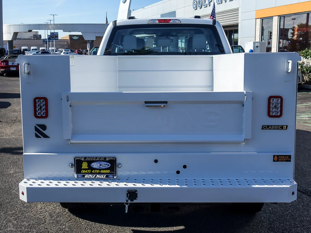 New 2026 Oxford White Ford XL image 7