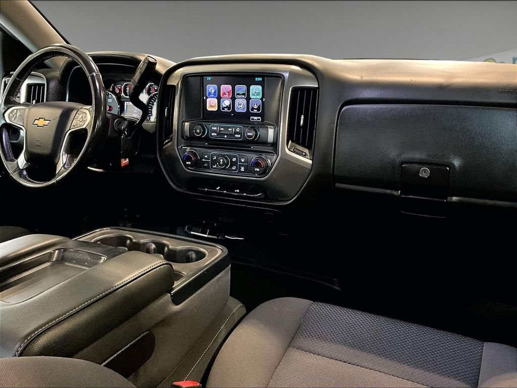 Used 2018 Gray Chevrolet LT image 14