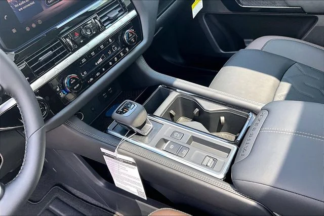 New 2026 Nissan Pathfinder Platinum 4D Sport Utility