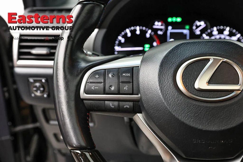 Used 2022 Black Lexus 460 image 15