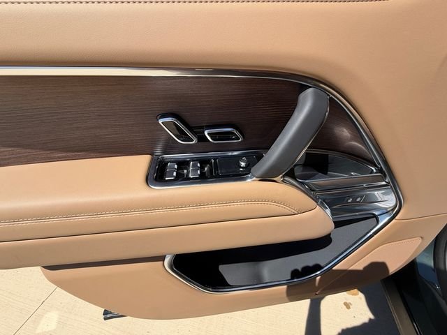 New 2026 Belgravia Green Land Rover SE image 11