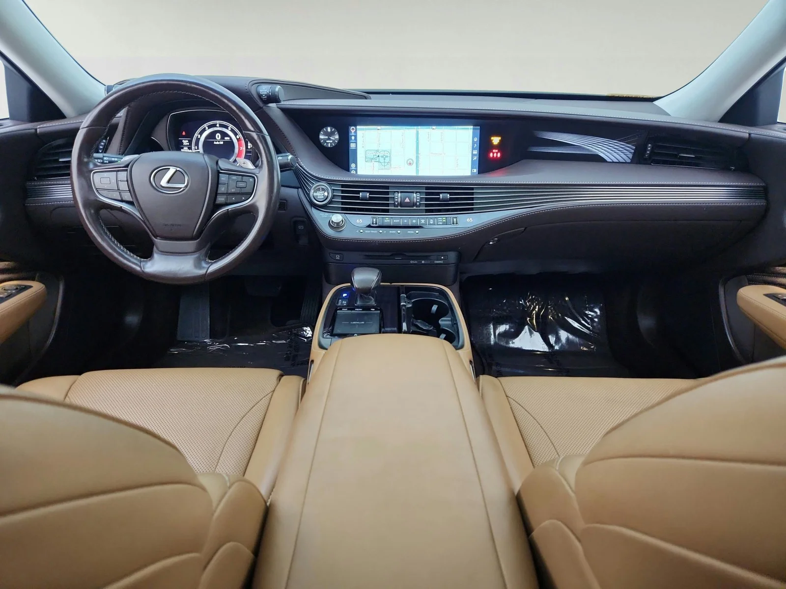 Used 2018 EMINENT WHITE Lexus LS 500 image 24