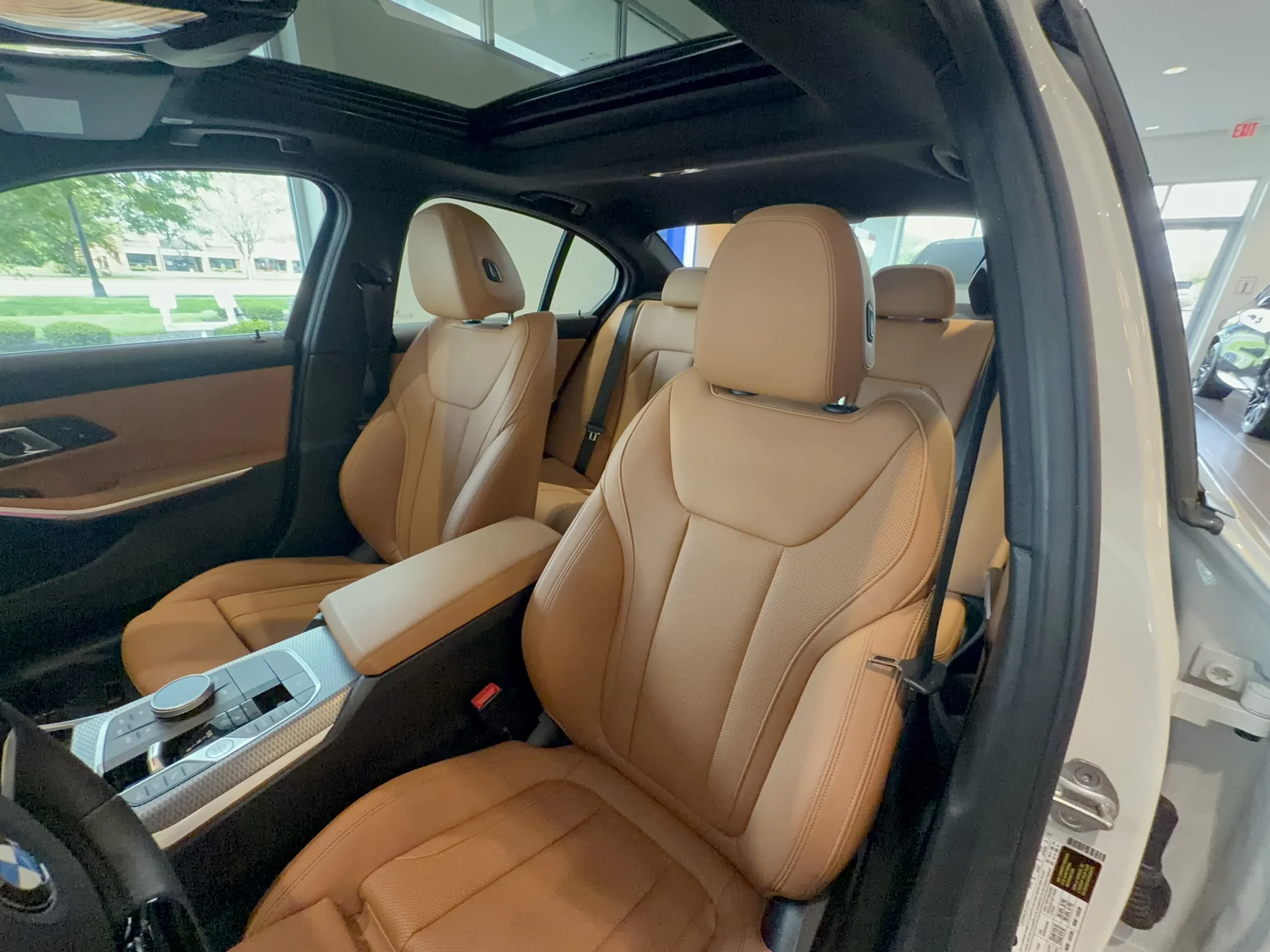 New 2025 Mineral White Metallic BMW 330i xDrive Sedan image 31