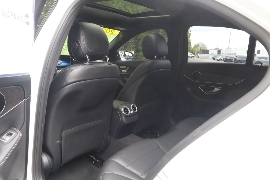 Used 2020 White Mercedes-Benz 4MATIC® image 40