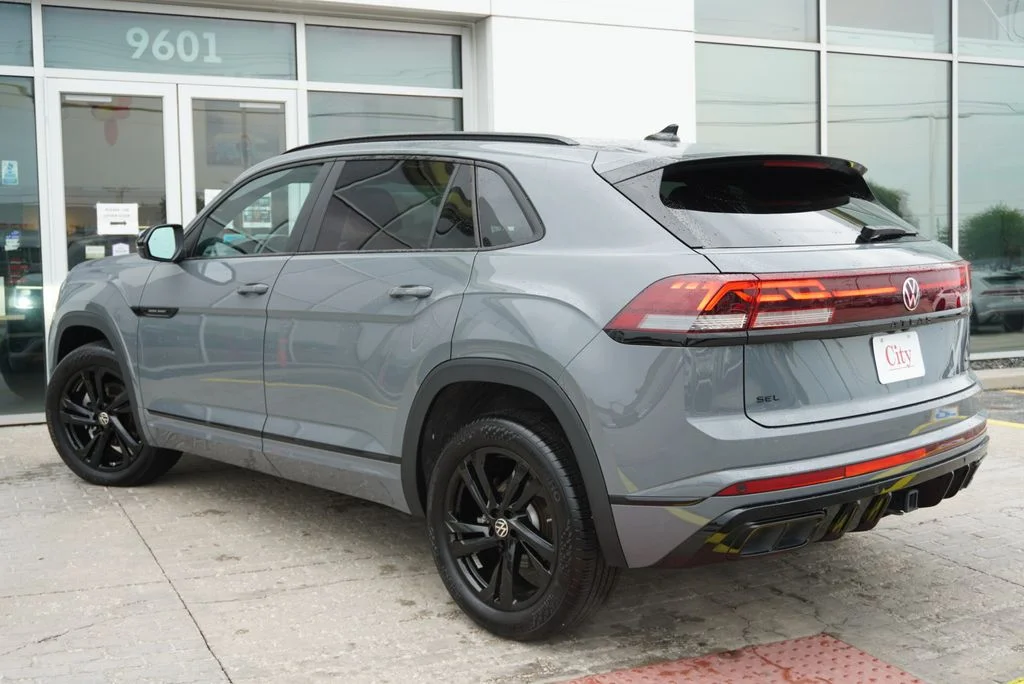 Used 2026 Gray Volkswagen 2.0T SEL R-Line Black image 9