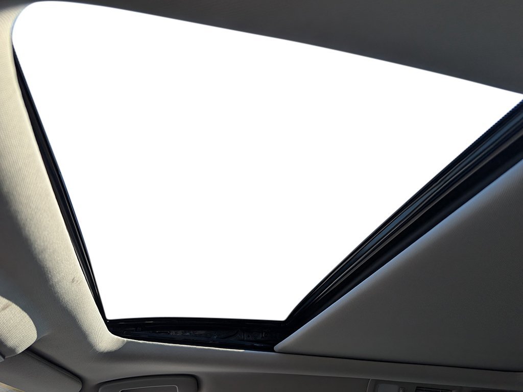 New 2026 Boulder Gray Pearl Nissan Platinum image 17
