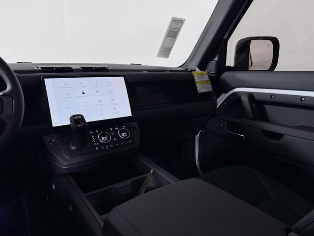 New 2026 Fuji White Land Rover X-Dynamic SE image 26