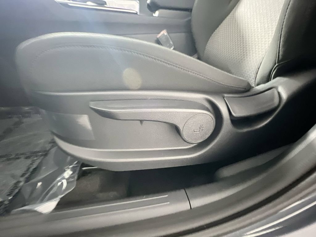 New 2026 Gravity Gray Kia LX image 15