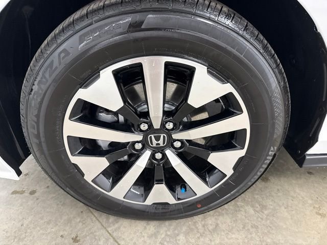 New 2026 Platinum White Pearl Honda EX-L image 9