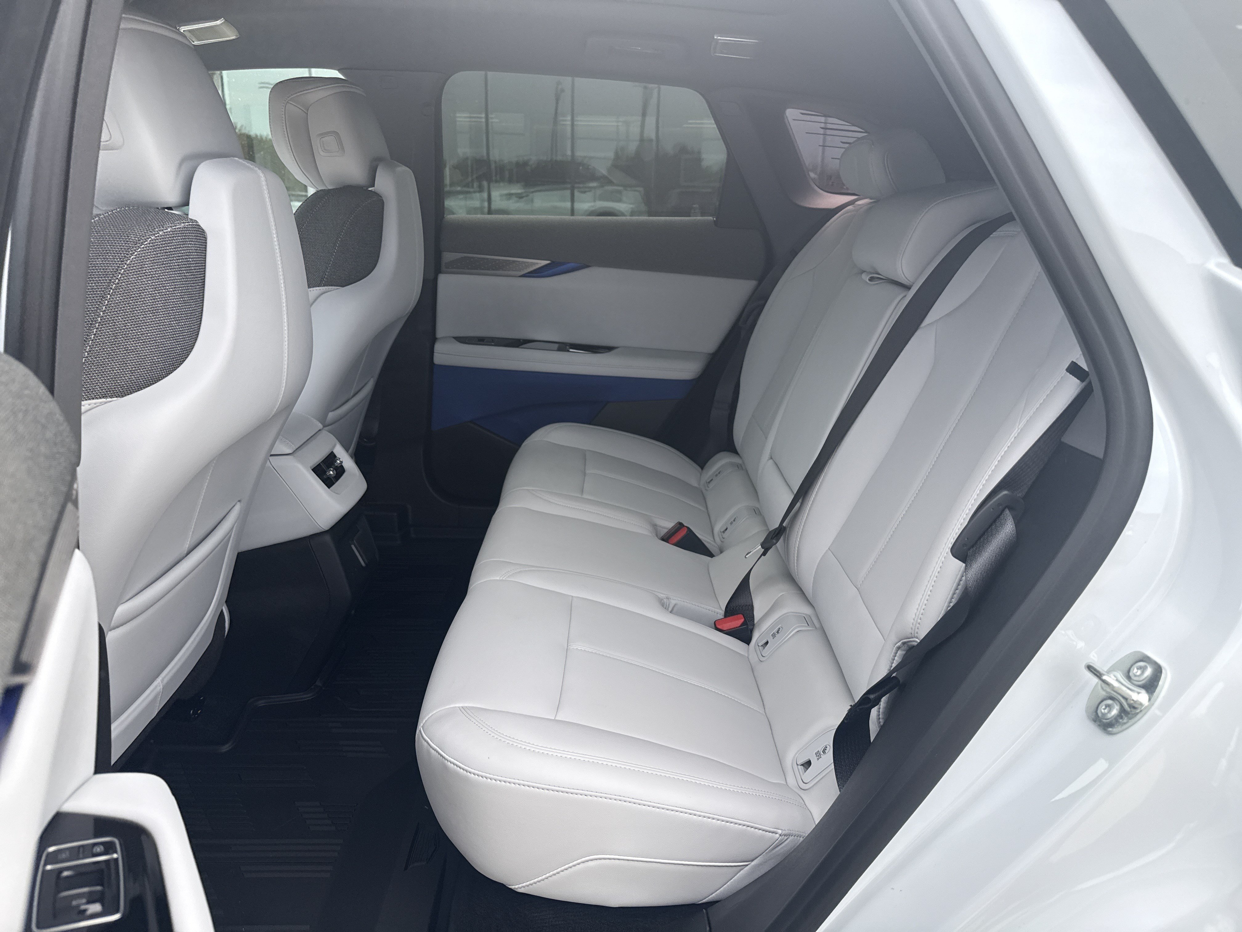 2026 Cadillac OPTIQ Sport - Photo 11
