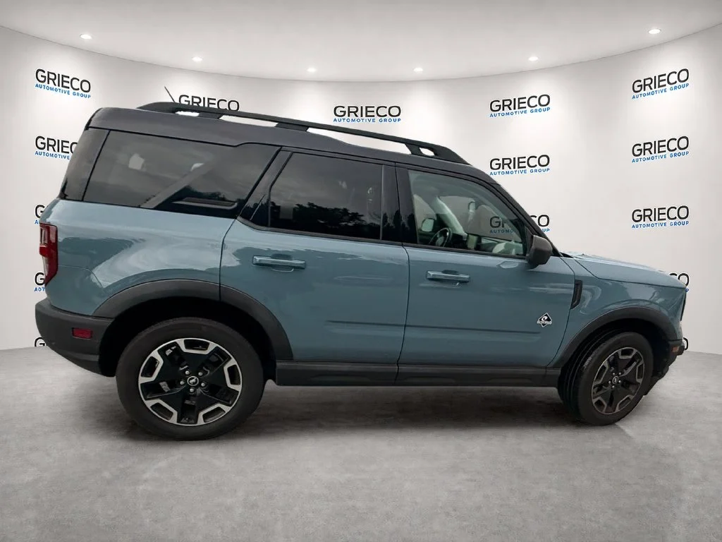 Used 2022  Ford Outer Banks image 8