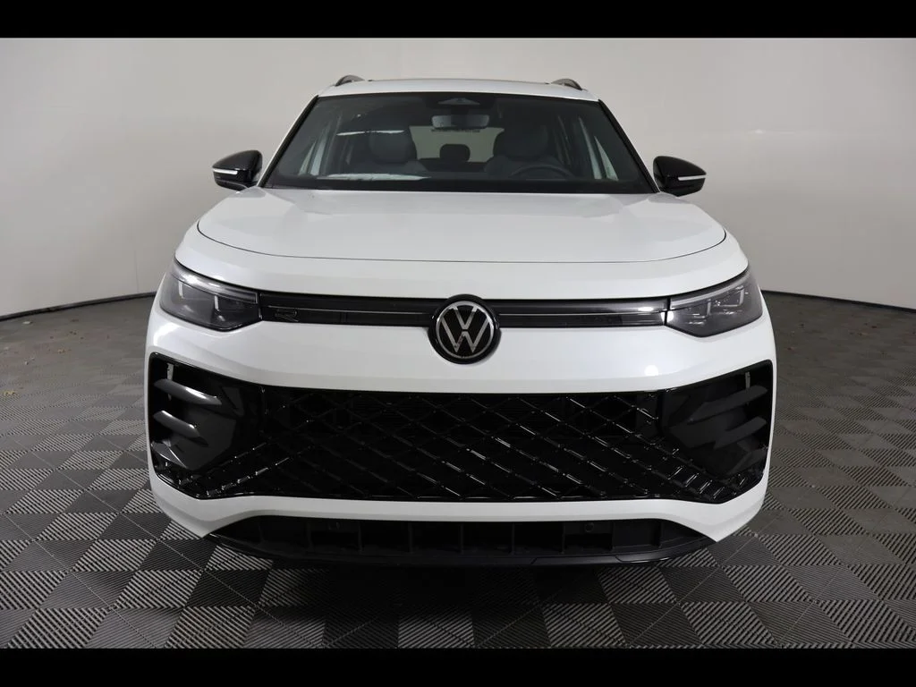 New 2026 White/off-white Volkswagen SE R-Line Black image 8