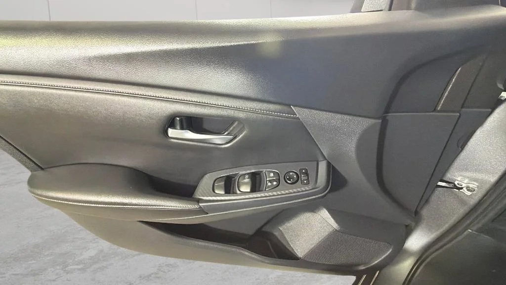 Used 2023 Gray Nissan SV Xtronic CVT image 25