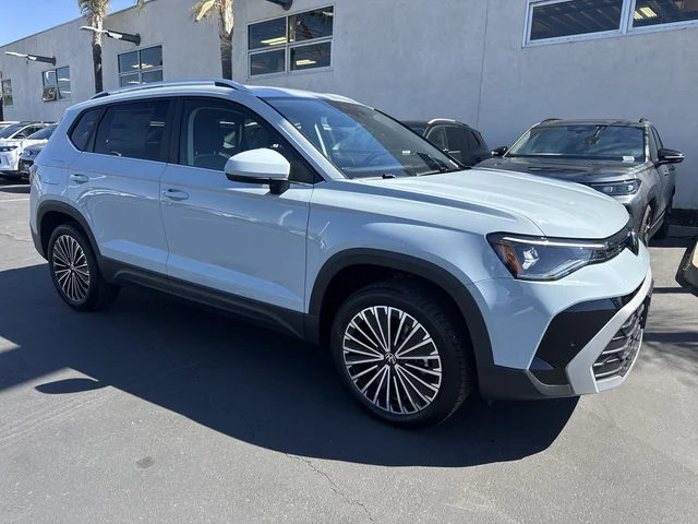 2027 Volkswagen Taos SE