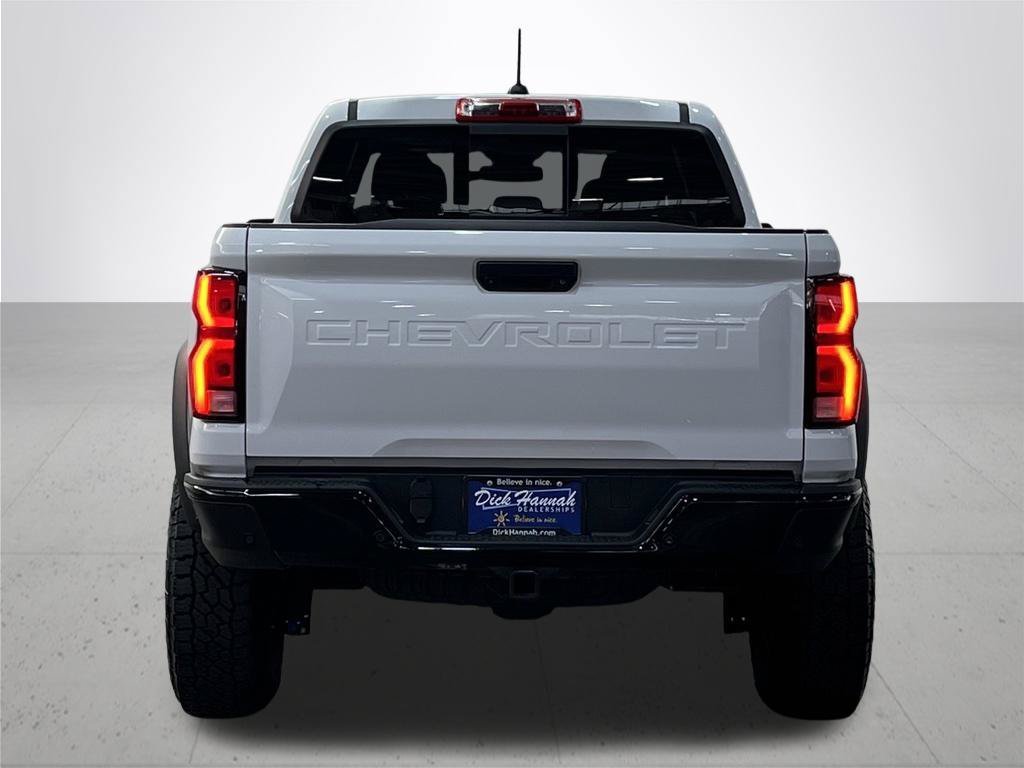 Used 2025 White Chevrolet ZR2 image 11