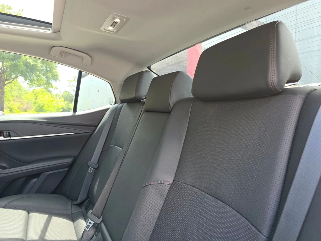 Certified Used 2025  Toyota XLE image 20