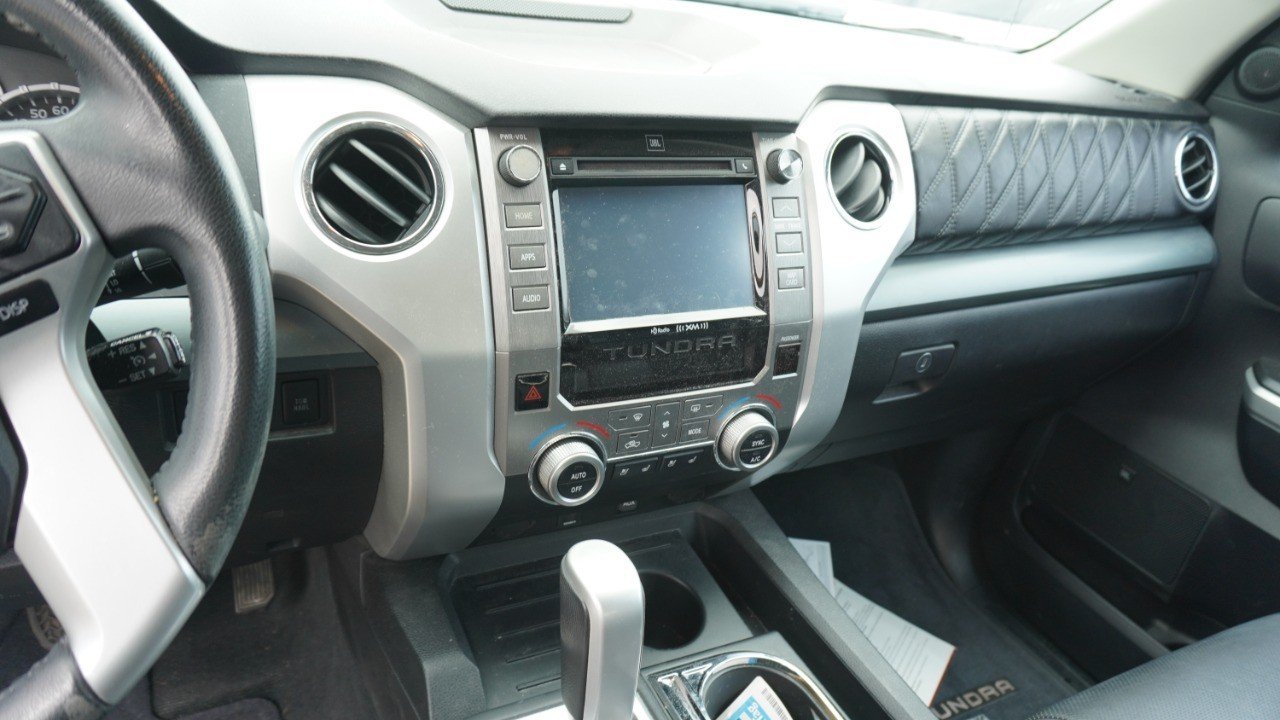 Used 2014 White Toyota Platinum image 13