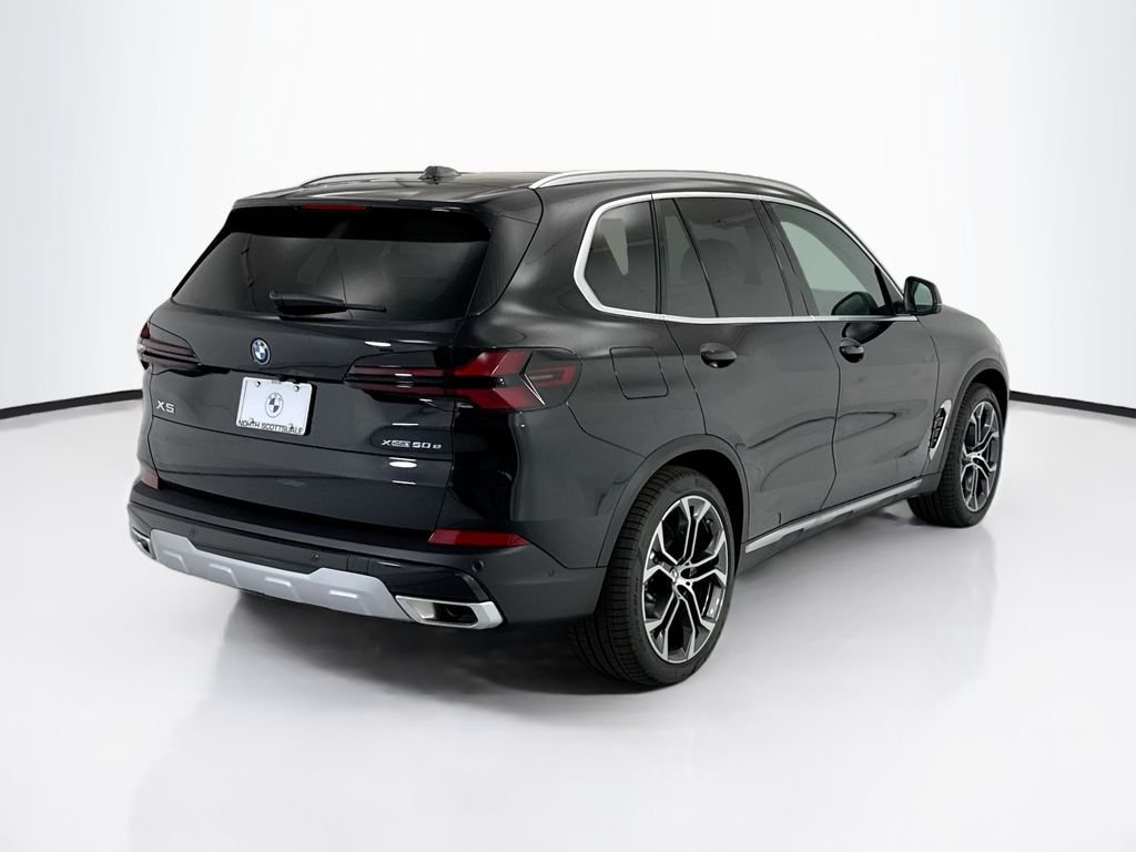 New 2026 Black Sapphire Metallic BMW xDrive50e image 5