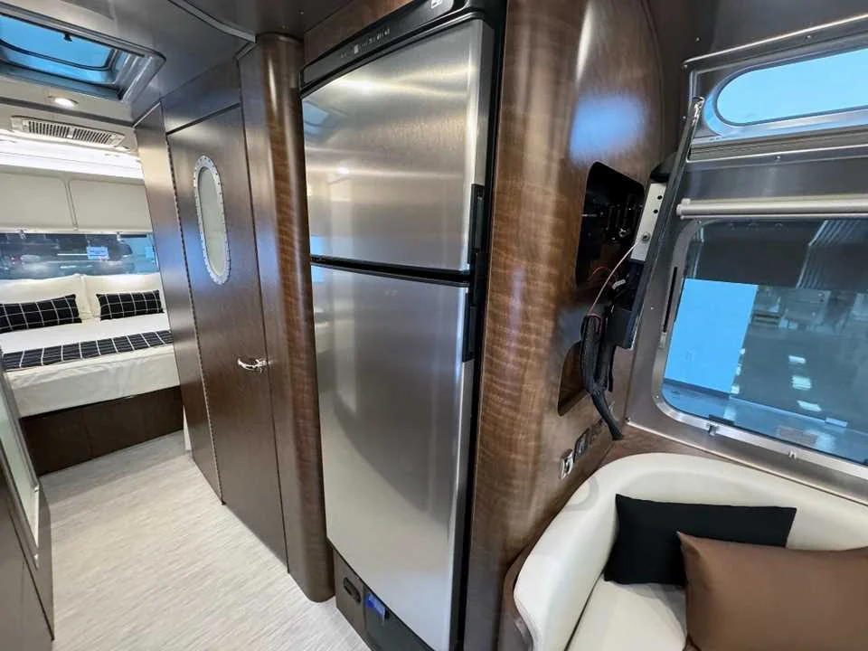 New 2026 SILVER AIRSTREAM  image 27