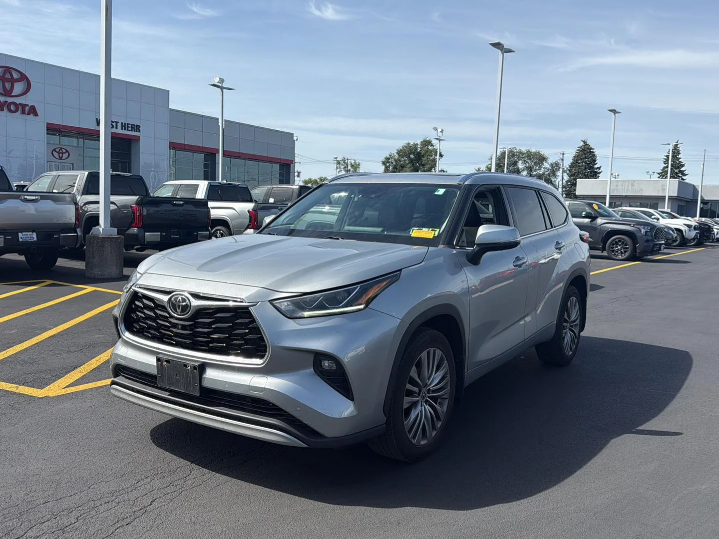 Used 2021 Celestial Silver Metallic Toyota Platinum image 3