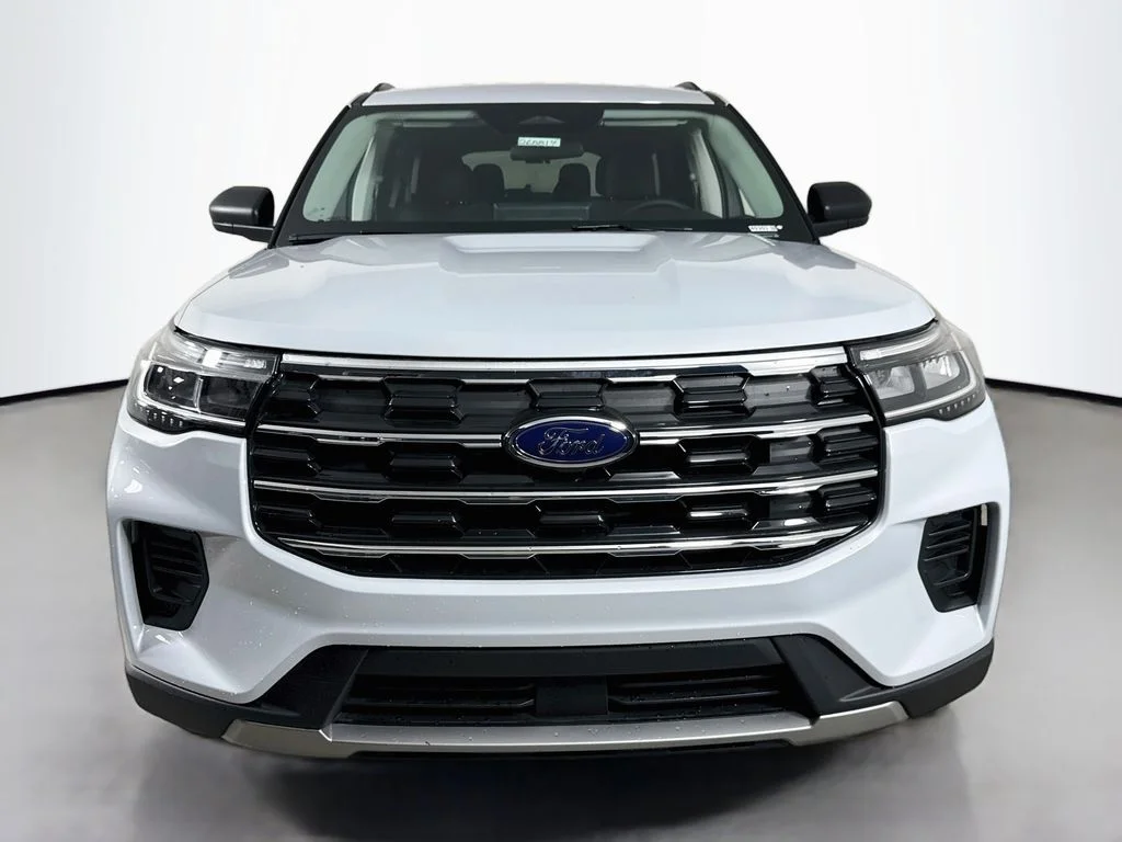 New 2026 Space White Metallic Ford Active w/200A Pkg image 2