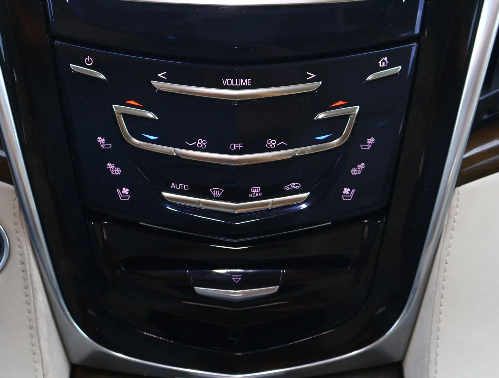 Used 2018 BLACK RAVEN Cadillac Luxury image 29