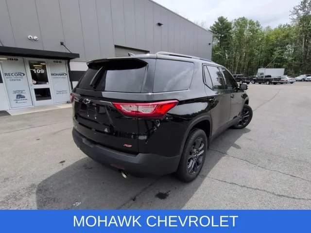 Used 2019 MOSAIC BLACK METALLIC Chevrolet RS image 4