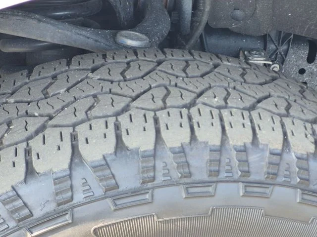 Used 2025 Silver Ford XLT image 18