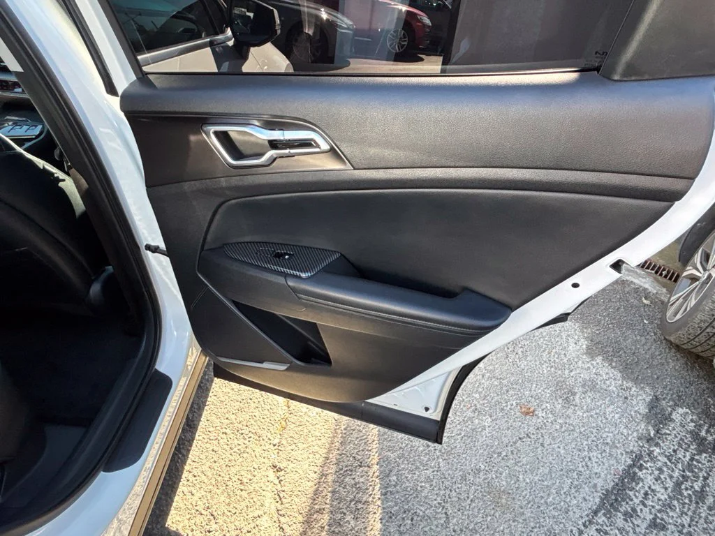 Used 2025 White Kia EX image 21