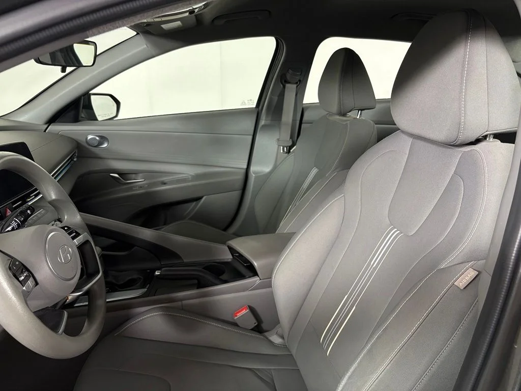 Used 2024 Gray Hyundai SEL image 18
