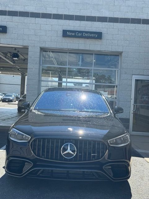 New 2026  Mercedes-Benz S 63 E AMG® image 12