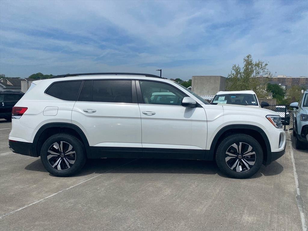 New 2026 White Volkswagen 2.0T SE image 2