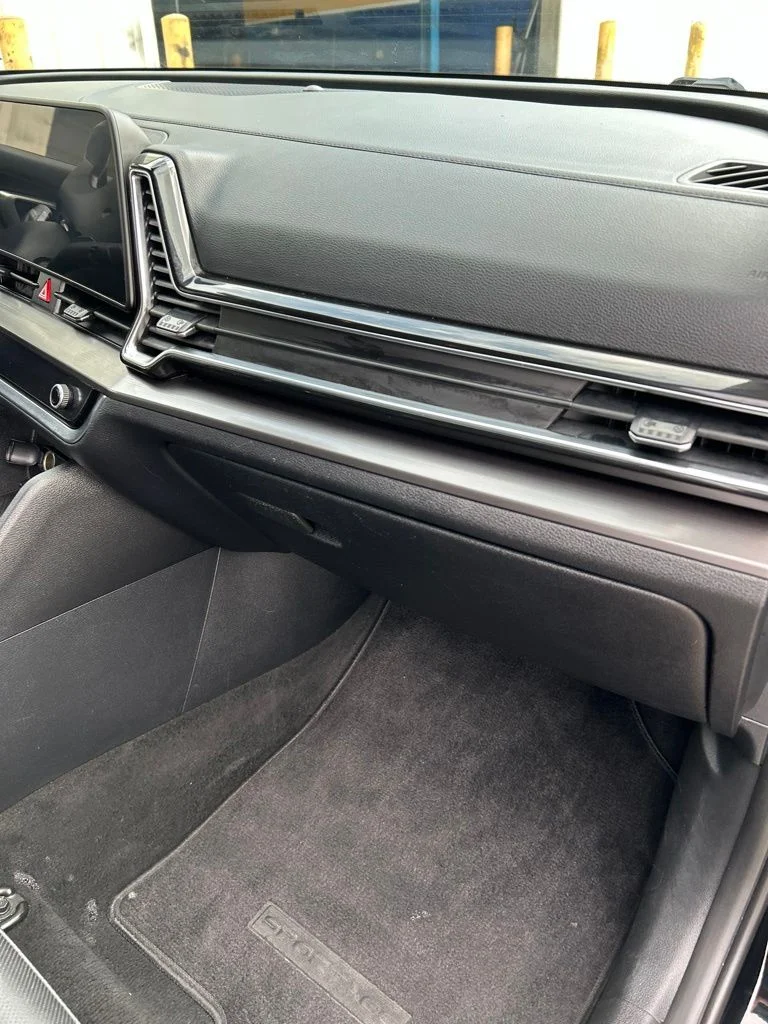 Used 2024 Black Kia EX image 16