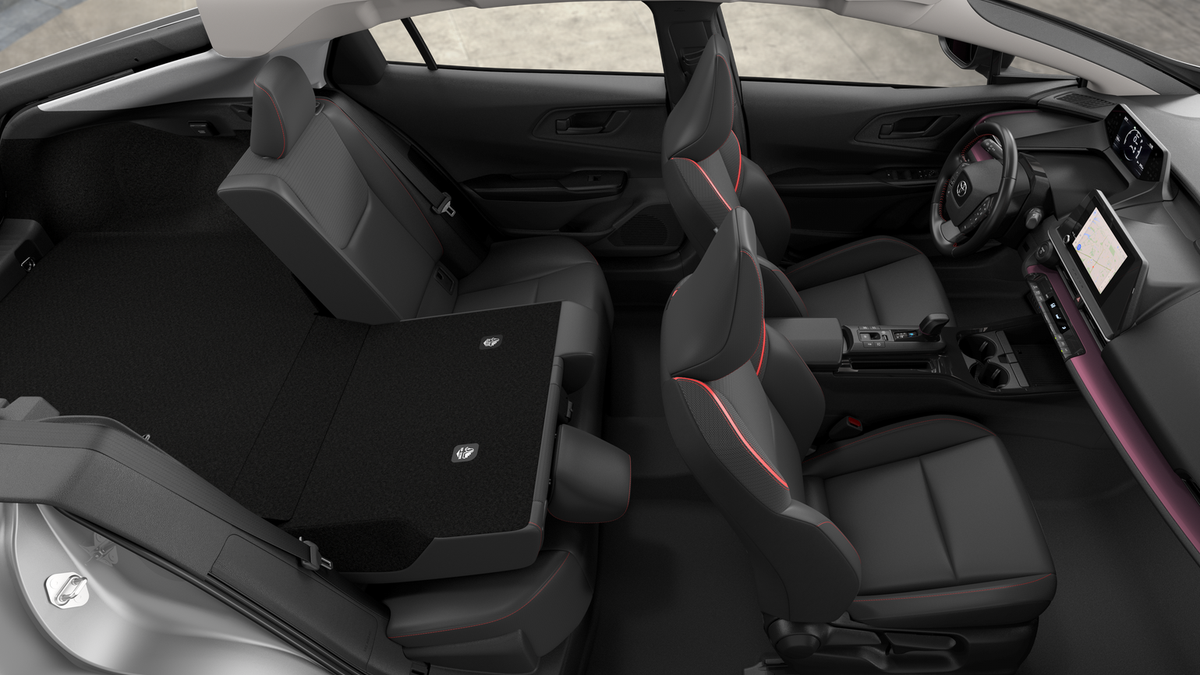 2026 Toyota Prius Plug-in Hybrid SE - Photo 37