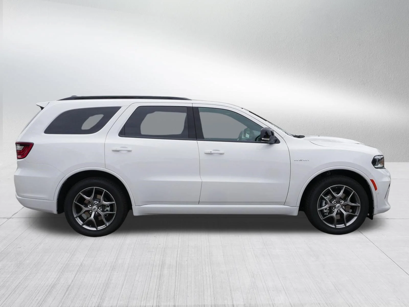 New 2026 White Knuckle Clear-Coat Exterior Paint Dodge GT Plus HEMI V8 image 8